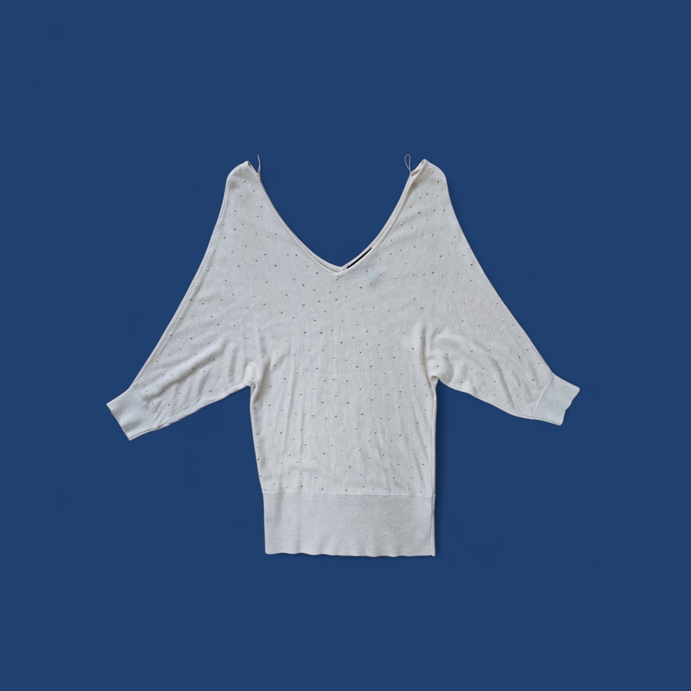 White House Black Market Cream V-Neck Sweater - Picture 3 of 8
